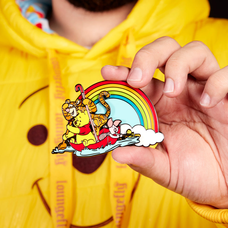 RAINY DAY MOVING 3 INCH PIN - WINNIE THE POOH