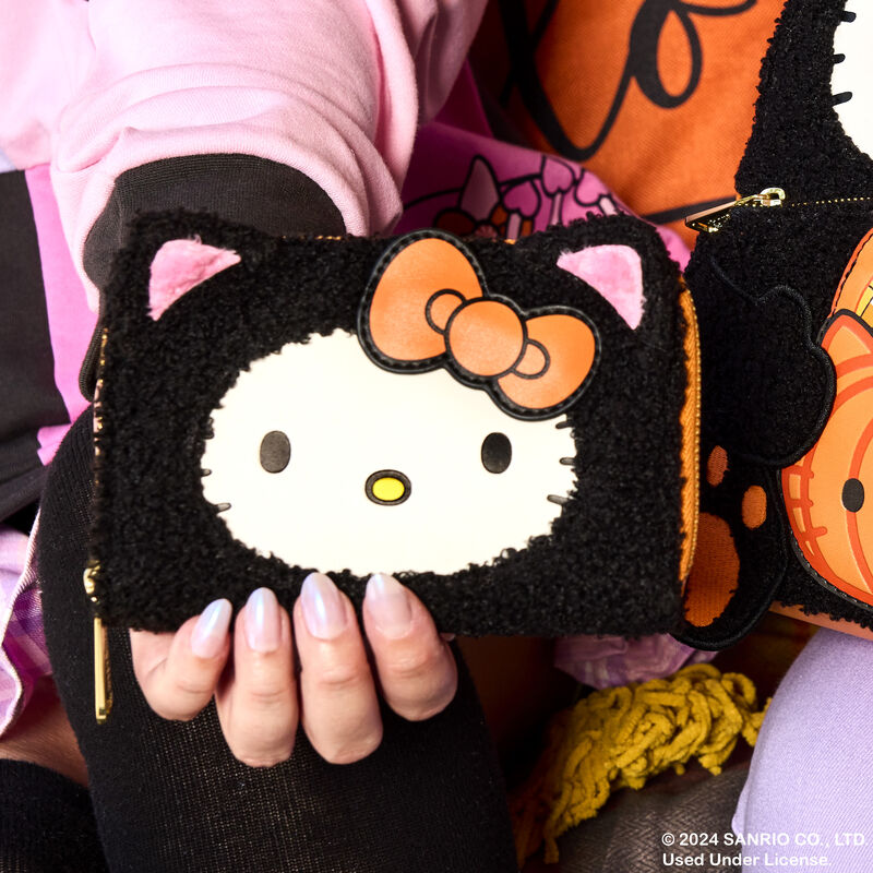 HELLO KITTY COSTUME ZIP AROUND WALLET